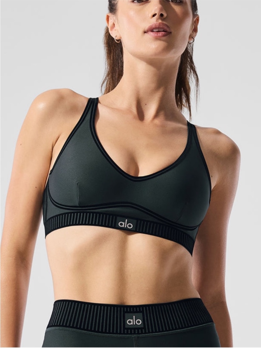 Airlift Line Up Bra ALO yoga sports top black Medium